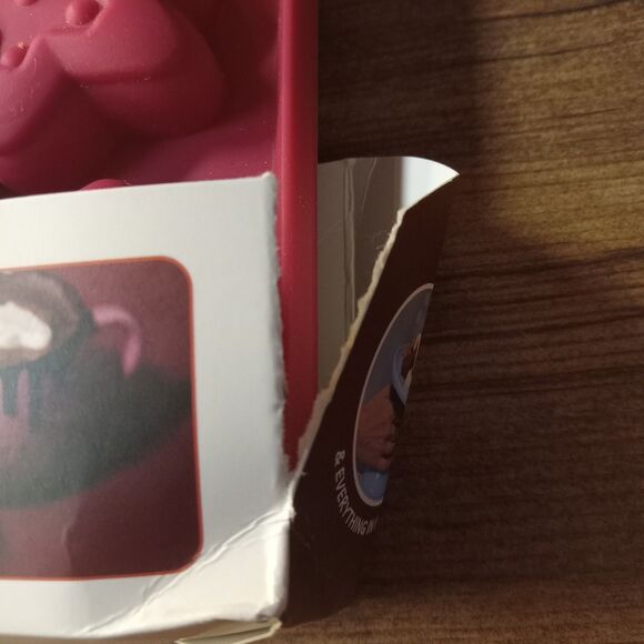 So Yummy Bella 2pc Chocolate Mold Set Gingerbread Man Pine Trees Penguin Stars - Picture 6 of 8